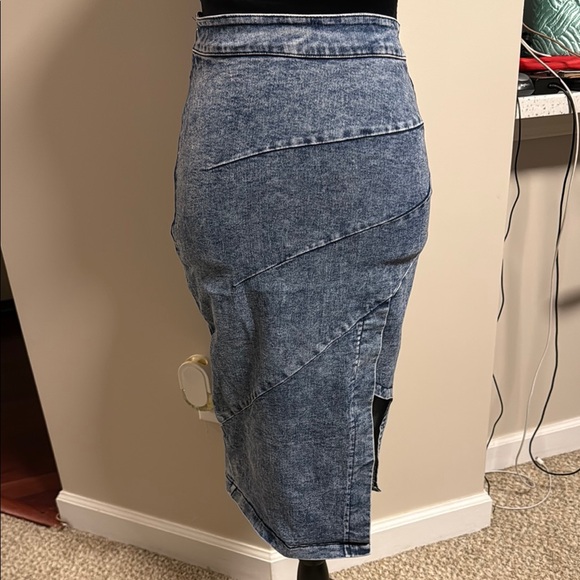 Denim Two-Piece Set - Picture 3 of 7